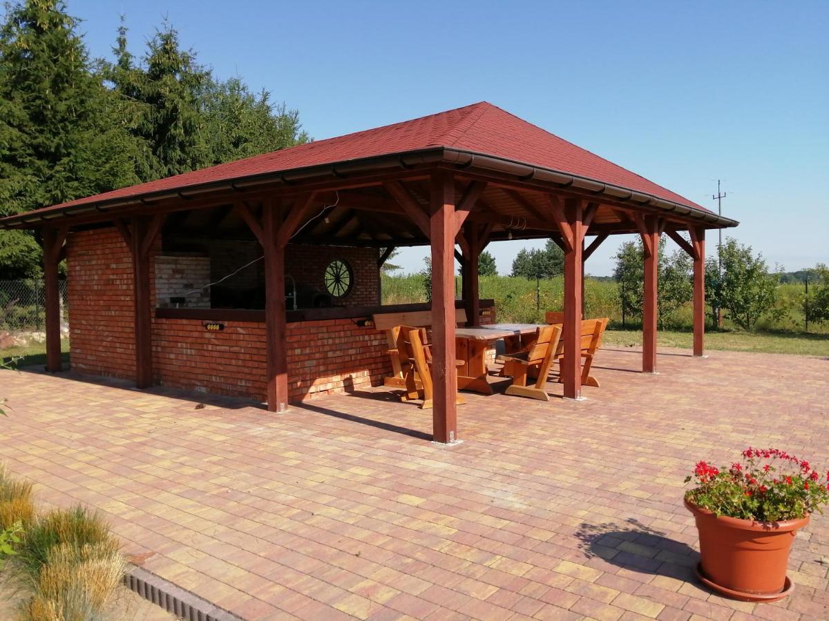 Agroturystyka U Izabelli Niemce Exterior foto