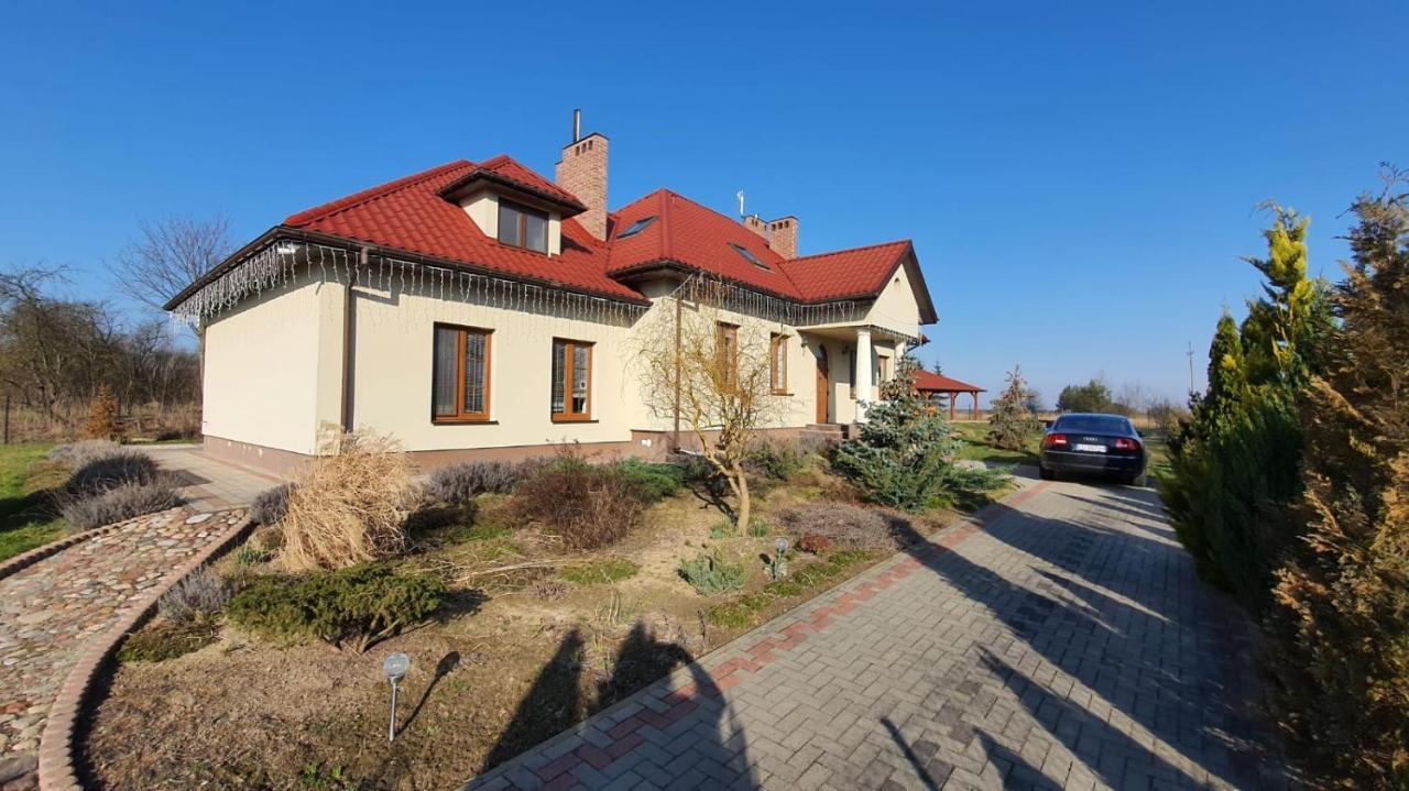 Agroturystyka U Izabelli Niemce Exterior foto